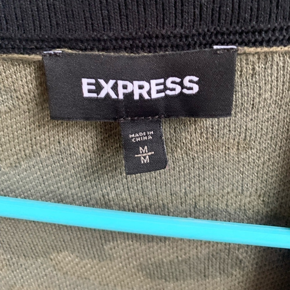Express Camouflage Cardigan Medium - Picture 3 of 4